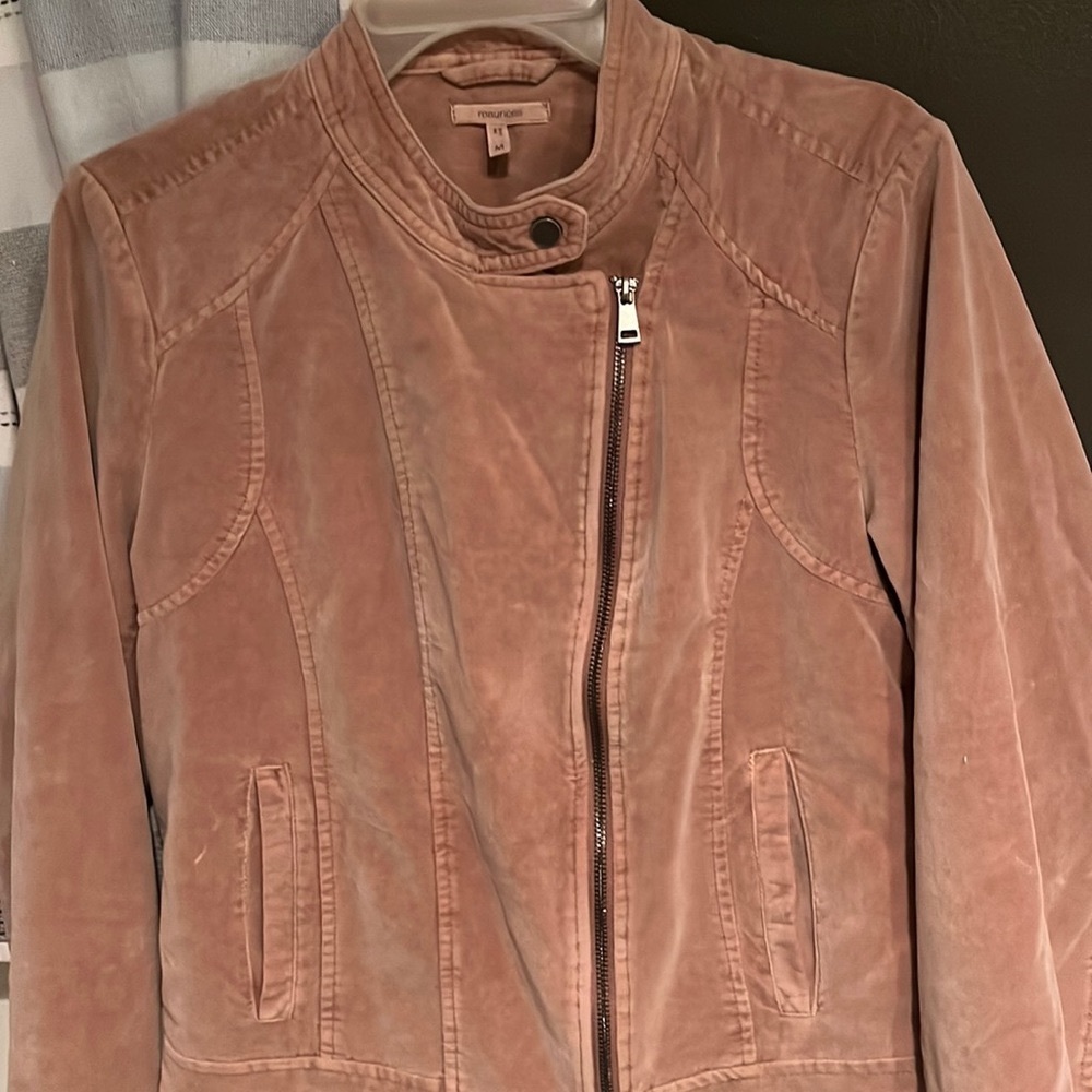 Maurice’s Size M: Blush colored velvet zip-up jacket